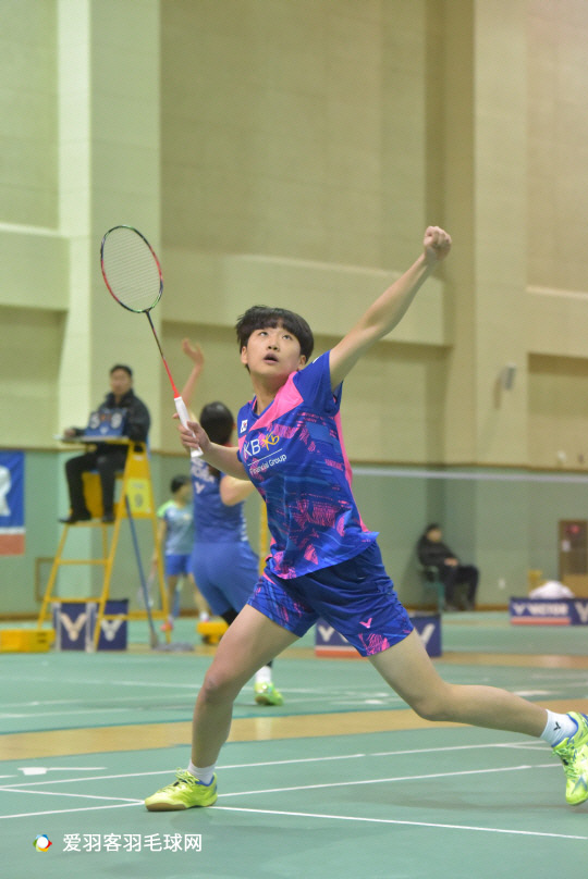 网前使用两 网前使用两